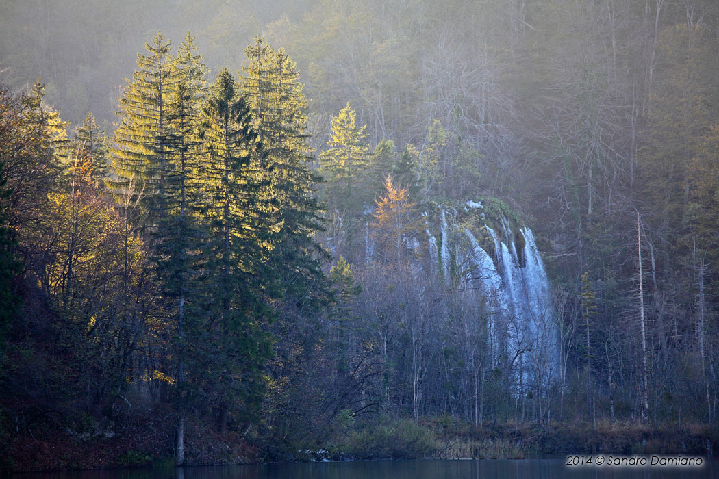 Ultime luci sulle cascate