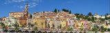 Panoramica del borgo storico di Mentone (Francia)