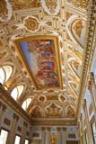 Il soffitto riccamente decorato della Sala del Trono