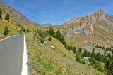 La strada che sale verso il Colle dell'Agnello