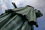 Particolare della statua del Sancarlone