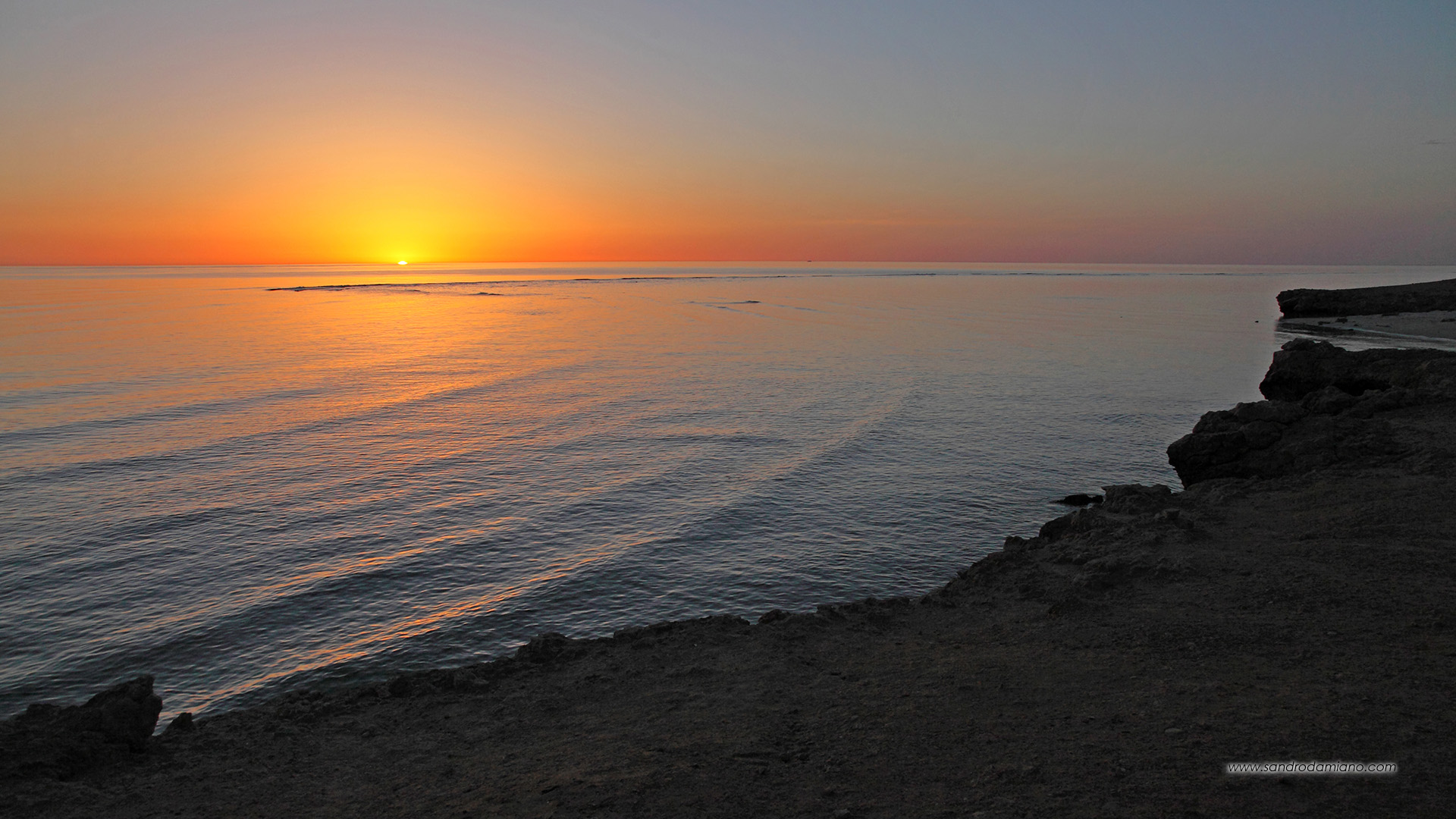 Alba sul Mar Rosso