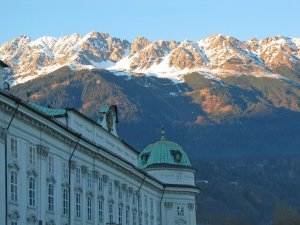 Il Palazzo reale di Innsbruck al tramonto Il Palazzo reale di Innsbruck al tramonto